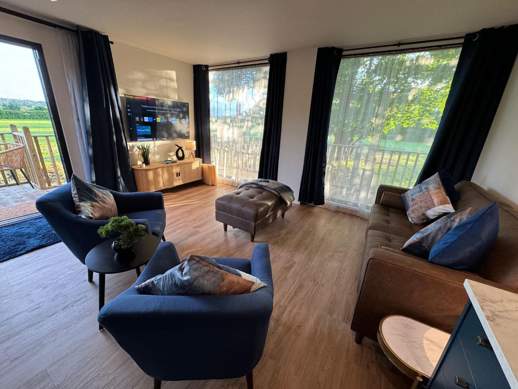 Villa Unbox At Poplar Tree Durham Exterior foto